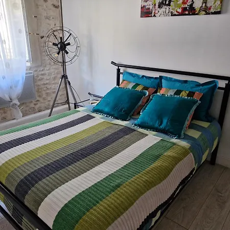 Le Domaine Des Tourterelles D'hote 住宿加早餐酒店